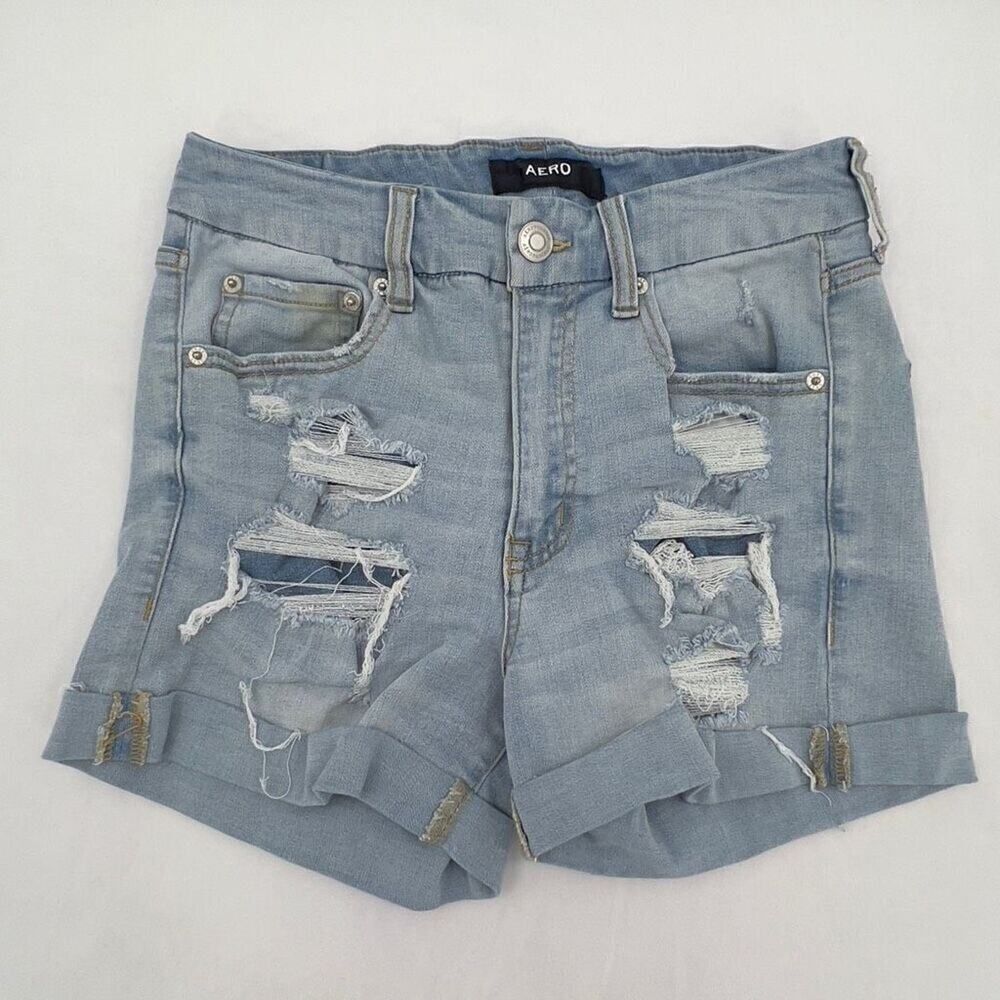 Aero Light Wash High Rise Curvy Midi 3" Distressed Ripped Jean Shorts Size 6